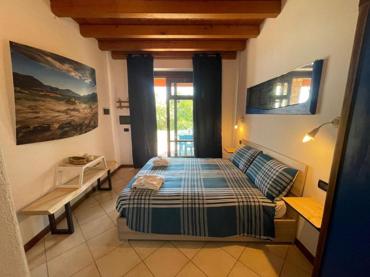 La Fiocchina - Magic Place - Apartments & Studios In Garda Lake - Countryside Farmhouse, Inside The Middle Of The Lake Salò Eksteriør billede