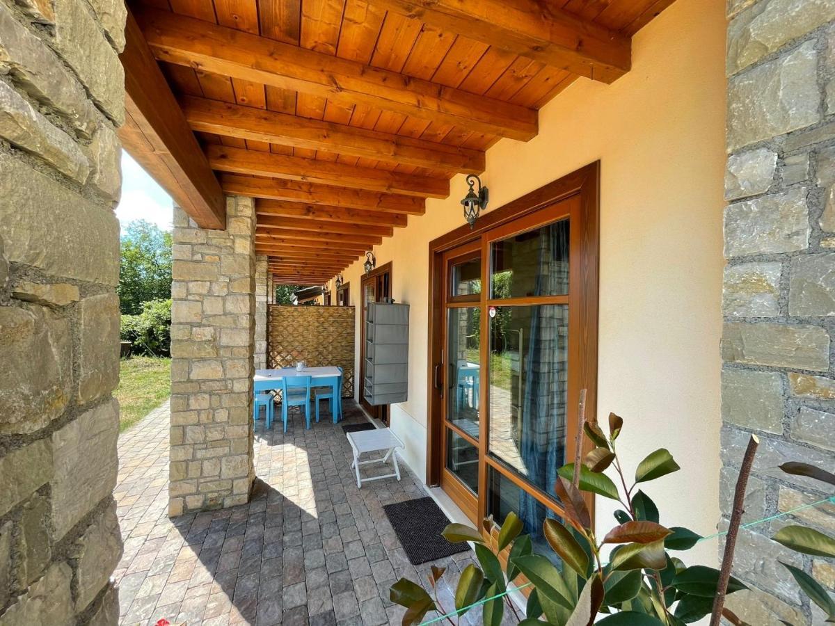 La Fiocchina - Magic Place - Apartments & Studios In Garda Lake - Countryside Farmhouse, Inside The Middle Of The Lake Salò Eksteriør billede