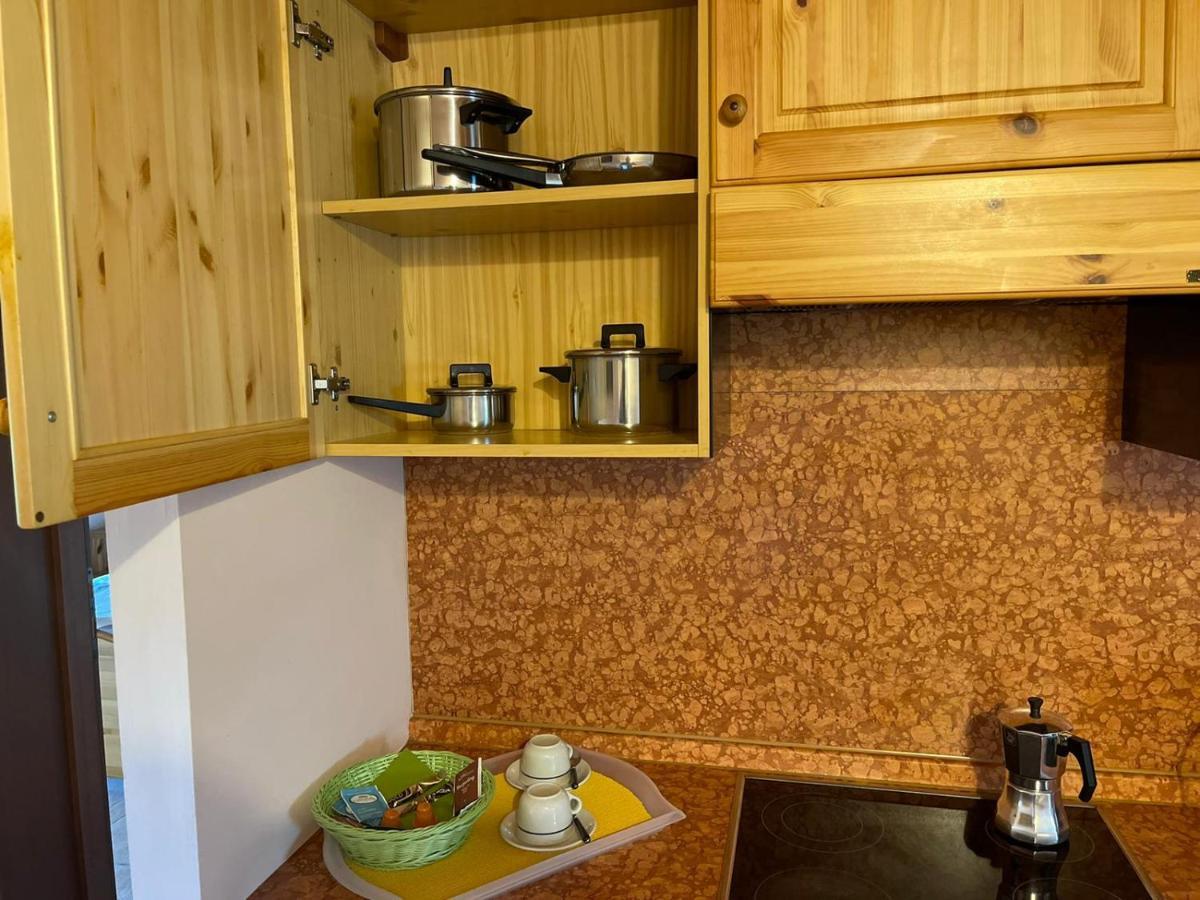 La Fiocchina - Magic Place - Apartments & Studios In Garda Lake - Countryside Farmhouse, Inside The Middle Of The Lake Salò Eksteriør billede