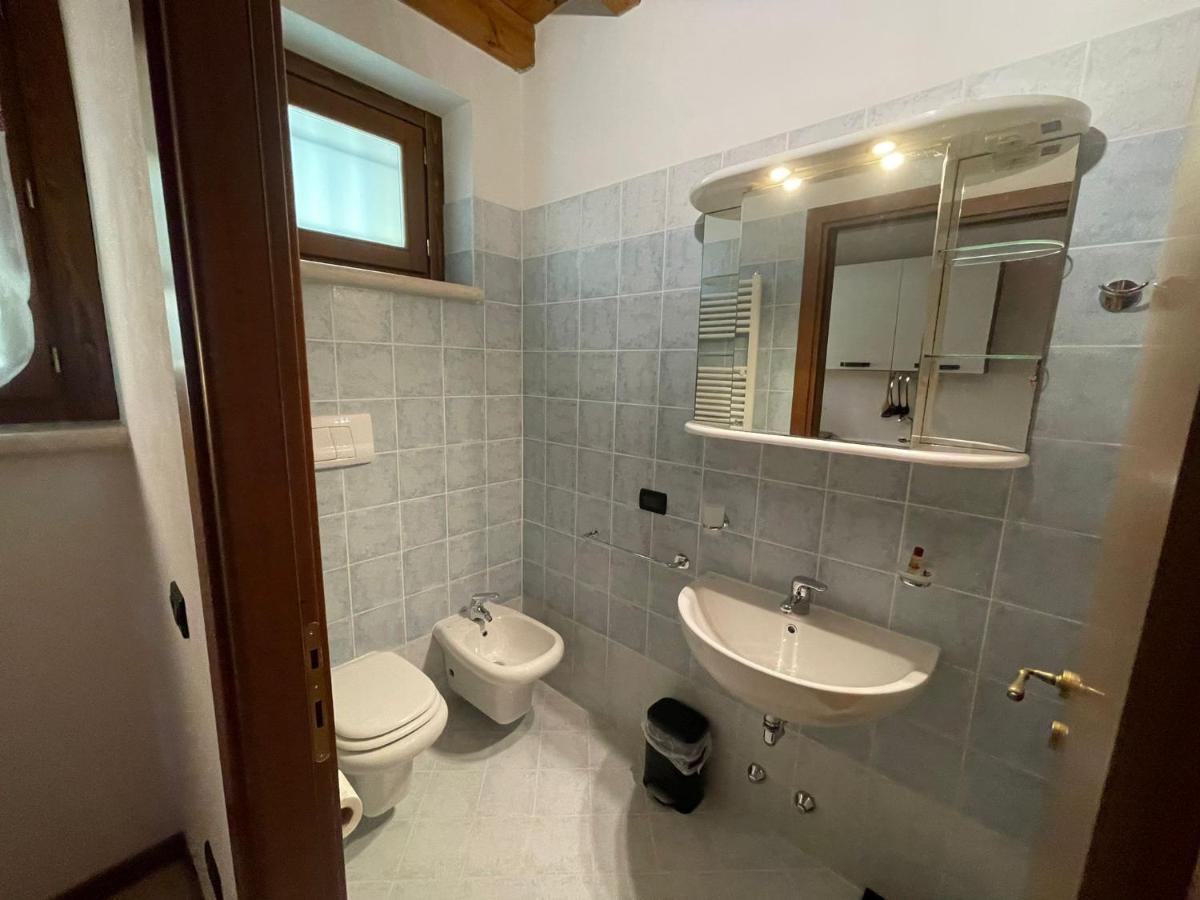La Fiocchina - Magic Place - Apartments & Studios In Garda Lake - Countryside Farmhouse, Inside The Middle Of The Lake Salò Eksteriør billede