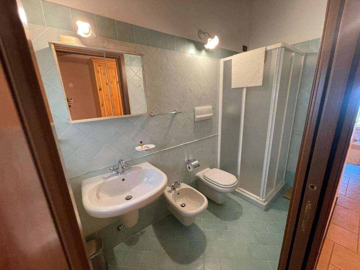 La Fiocchina - Magic Place - Apartments & Studios In Garda Lake - Countryside Farmhouse, Inside The Middle Of The Lake Salò Eksteriør billede