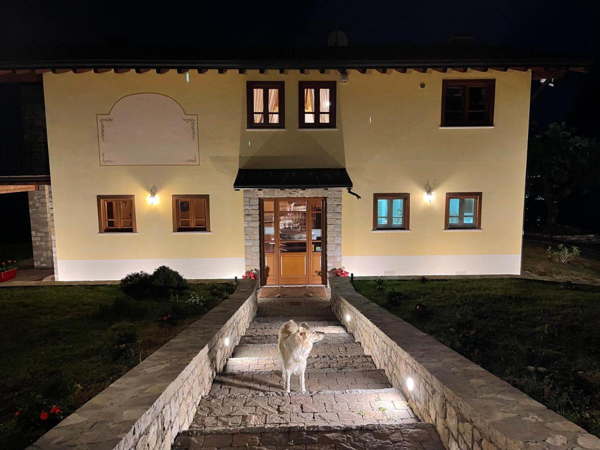 La Fiocchina - Magic Place - Apartments & Studios In Garda Lake - Countryside Farmhouse, Inside The Middle Of The Lake Salò Eksteriør billede