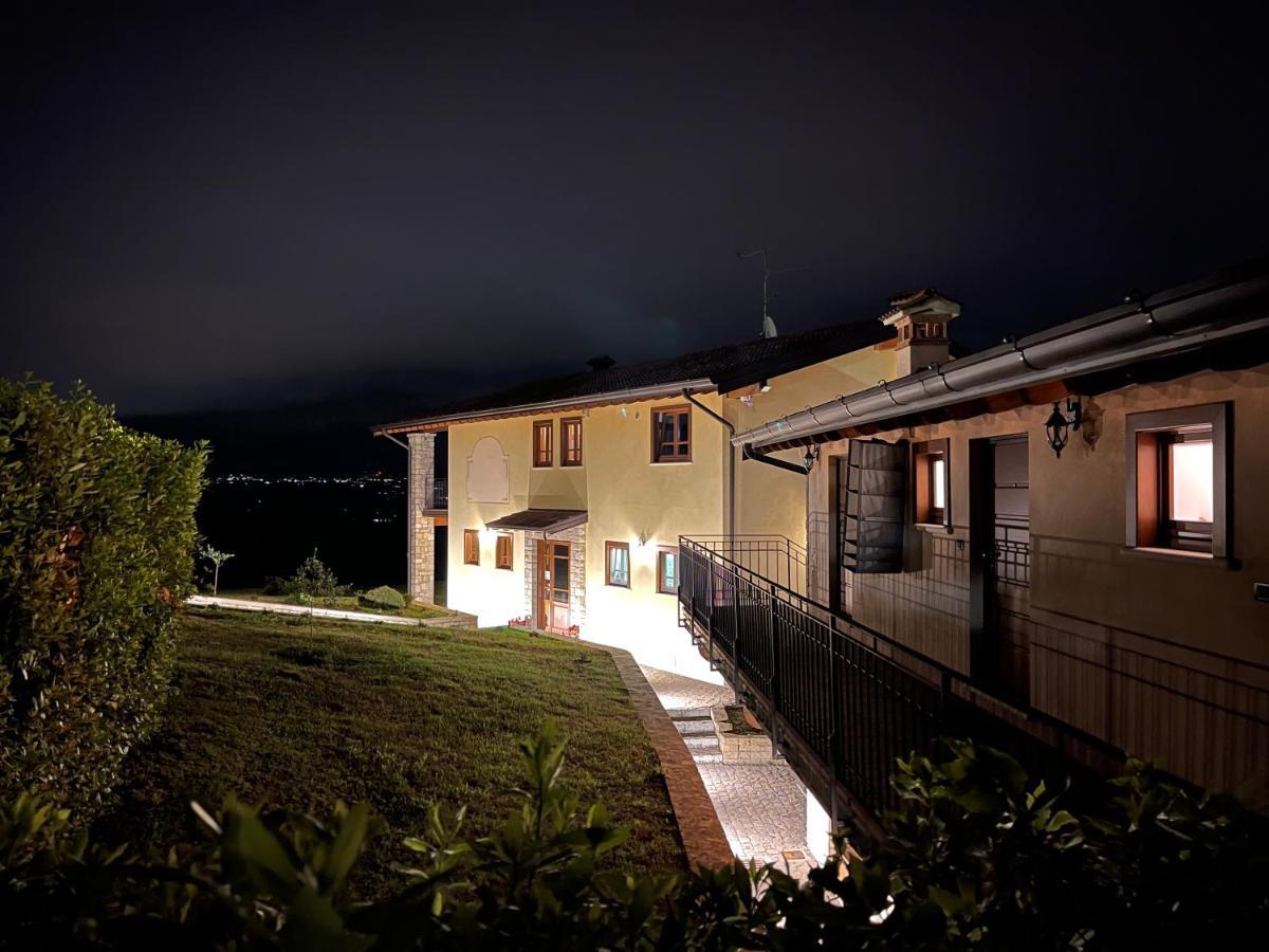 La Fiocchina - Magic Place - Apartments & Studios In Garda Lake - Countryside Farmhouse, Inside The Middle Of The Lake Salò Eksteriør billede