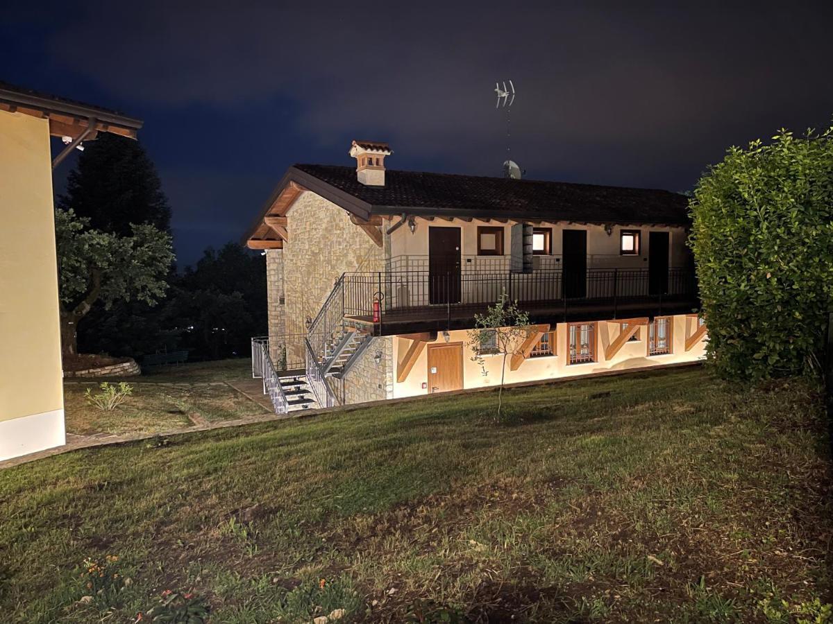 La Fiocchina - Magic Place - Apartments & Studios In Garda Lake - Countryside Farmhouse, Inside The Middle Of The Lake Salò Eksteriør billede